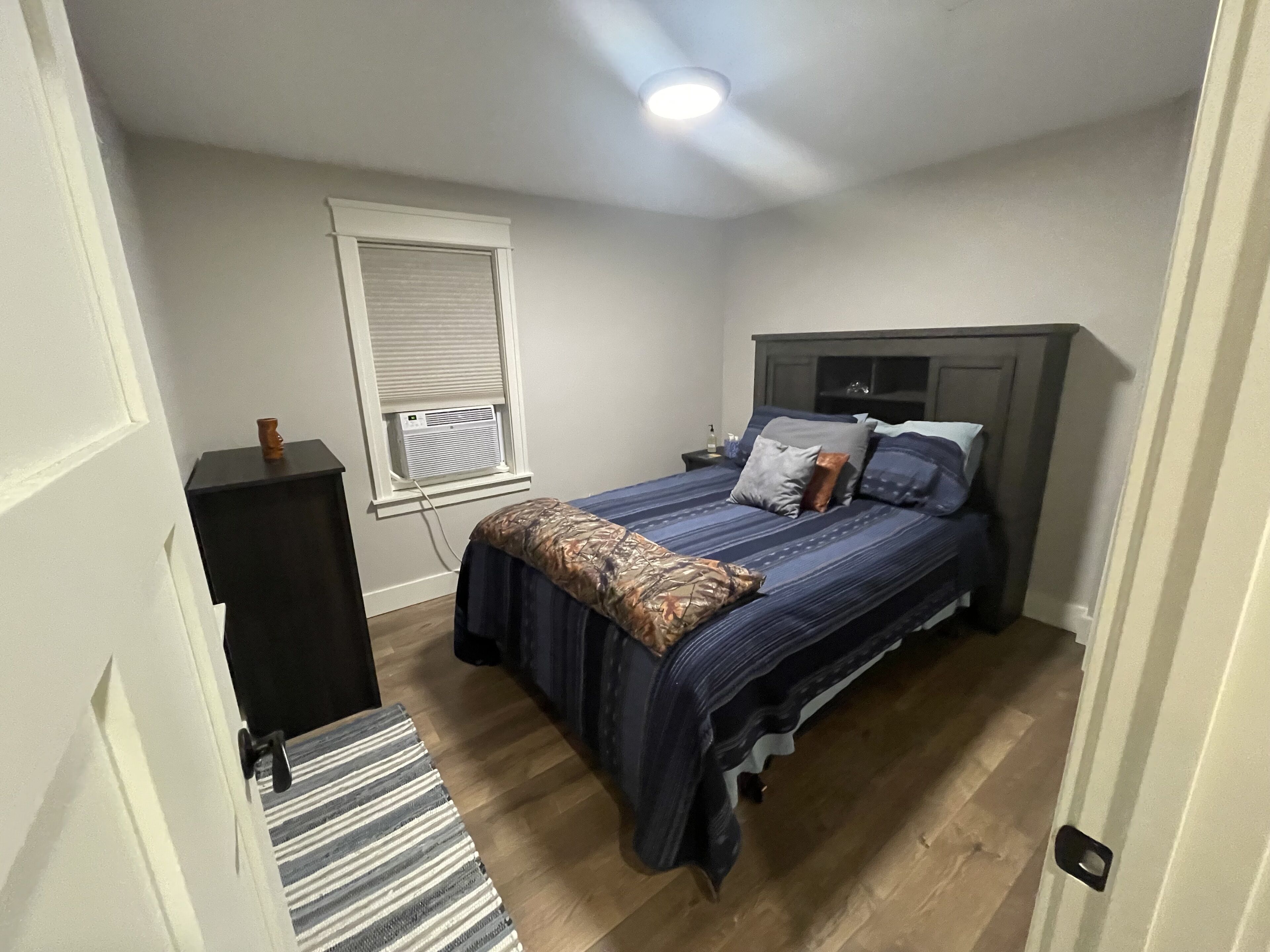 Hess Lake Hideout-Cottage on Hess Lake-1 bed-1bath 