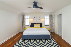 3 bedrooms, iron/ironing board, WiFi, bed sheets - Sunsets & Hot Tub-Epic Lodge 35-min from Nashville (Springfield)