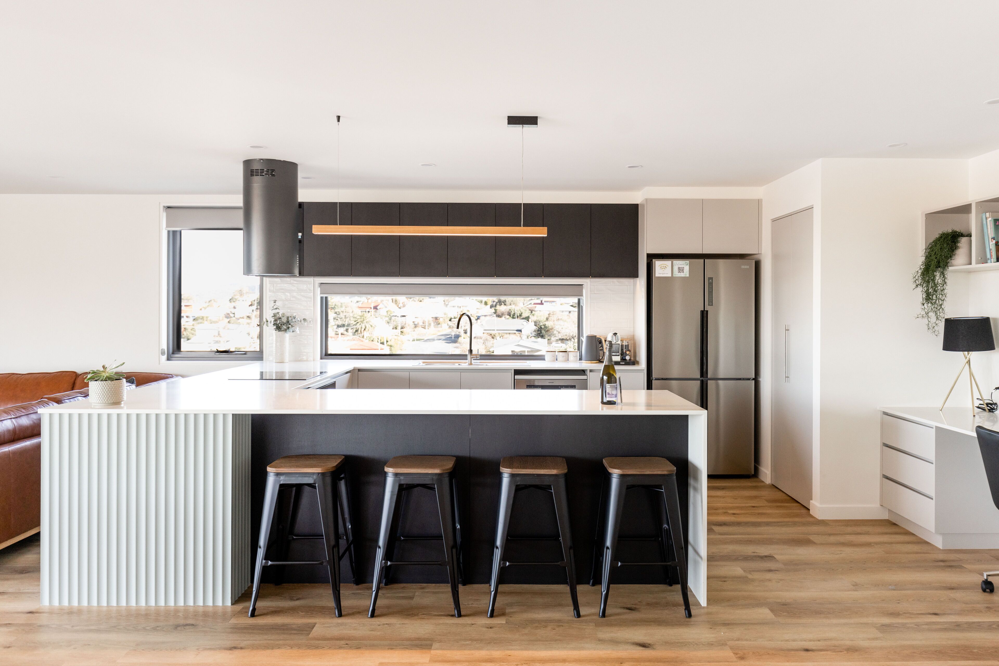 Premium Apartment | Private kitchen | Full-size fridge, microwave, oven, stovetop