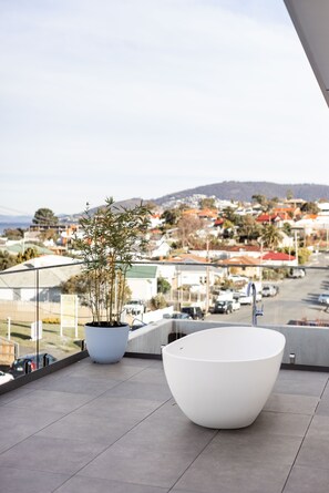 Premium Apartment | Deep-soaking bathtub - Little Island Apartments (Bellerive)