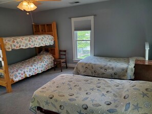 3 Schlafzimmer, Reisekinderbett, kostenloses WLAN