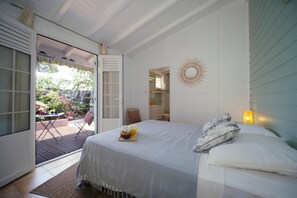 4 bedrooms, in-room safe, iron/ironing board, travel crib