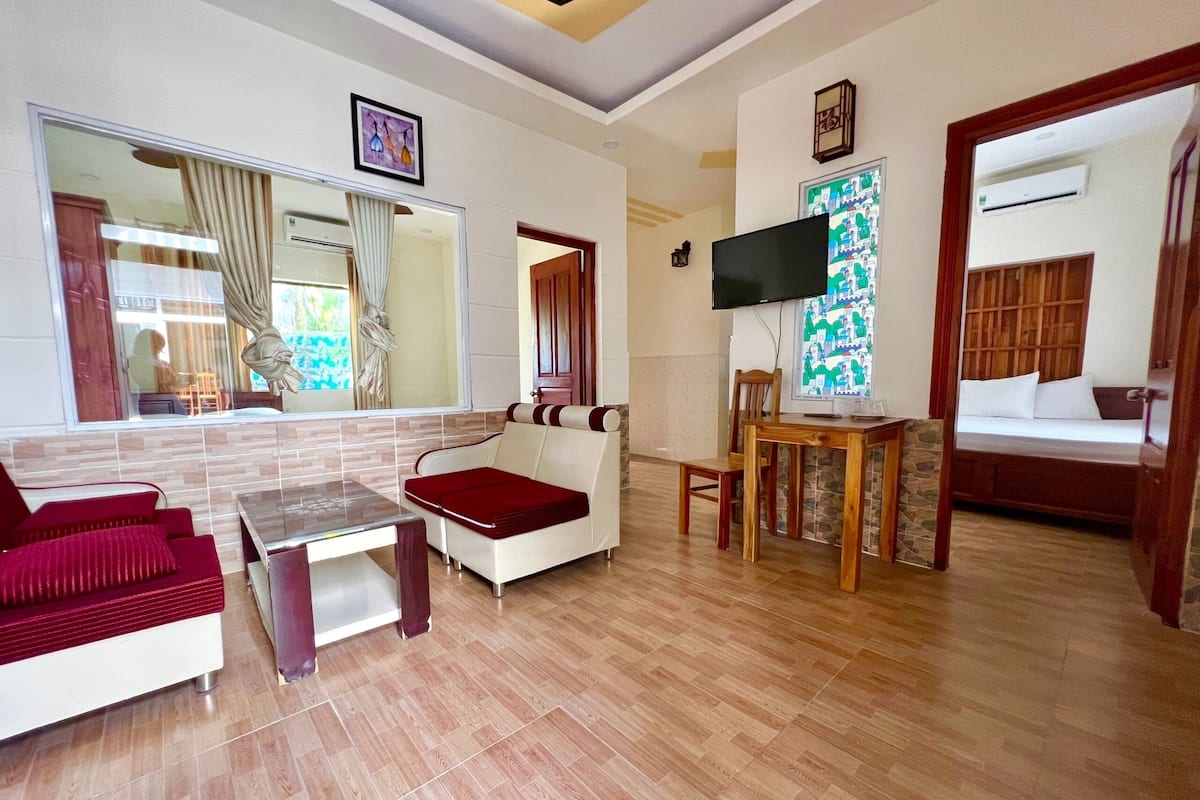 Family Quadruple Room | Desk, free WiFi