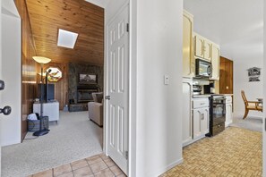 Interior - Hibernation Station (Groveland)