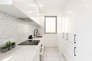 Fridge, oven, dishwasher