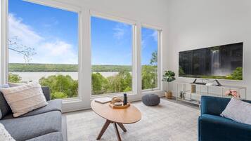 智能電視、書籍、音樂庫、音響