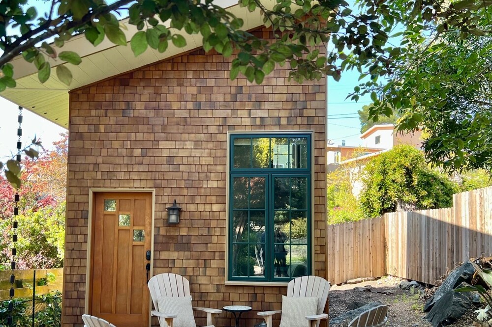 Walk to BART - Private & Modern Bay Area Tiny Home Retreat