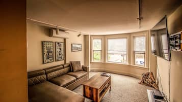 Loft | Living area | 55-inch Smart TV with digital channels, TV, Netflix