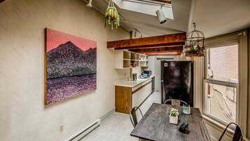 Loft | Private kitchen | Full-size fridge, microwave, oven, stovetop