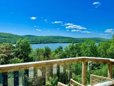 Secluded Stunning Lake View Villa w Heated Pool, Fenced Yard & Hot Tub