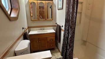 Towels, toilet paper