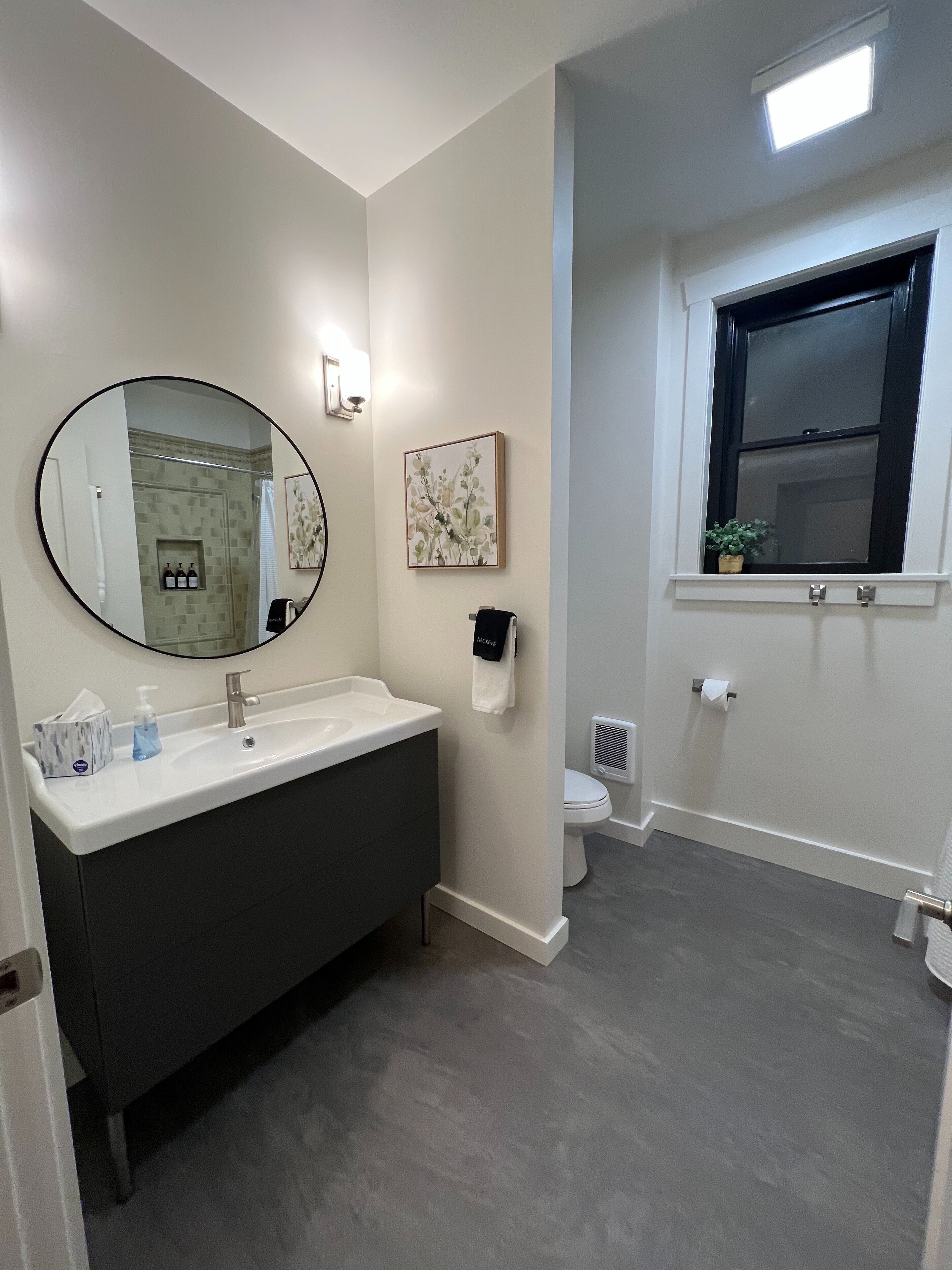 New 2BR Apartment in Historic Colfax Building