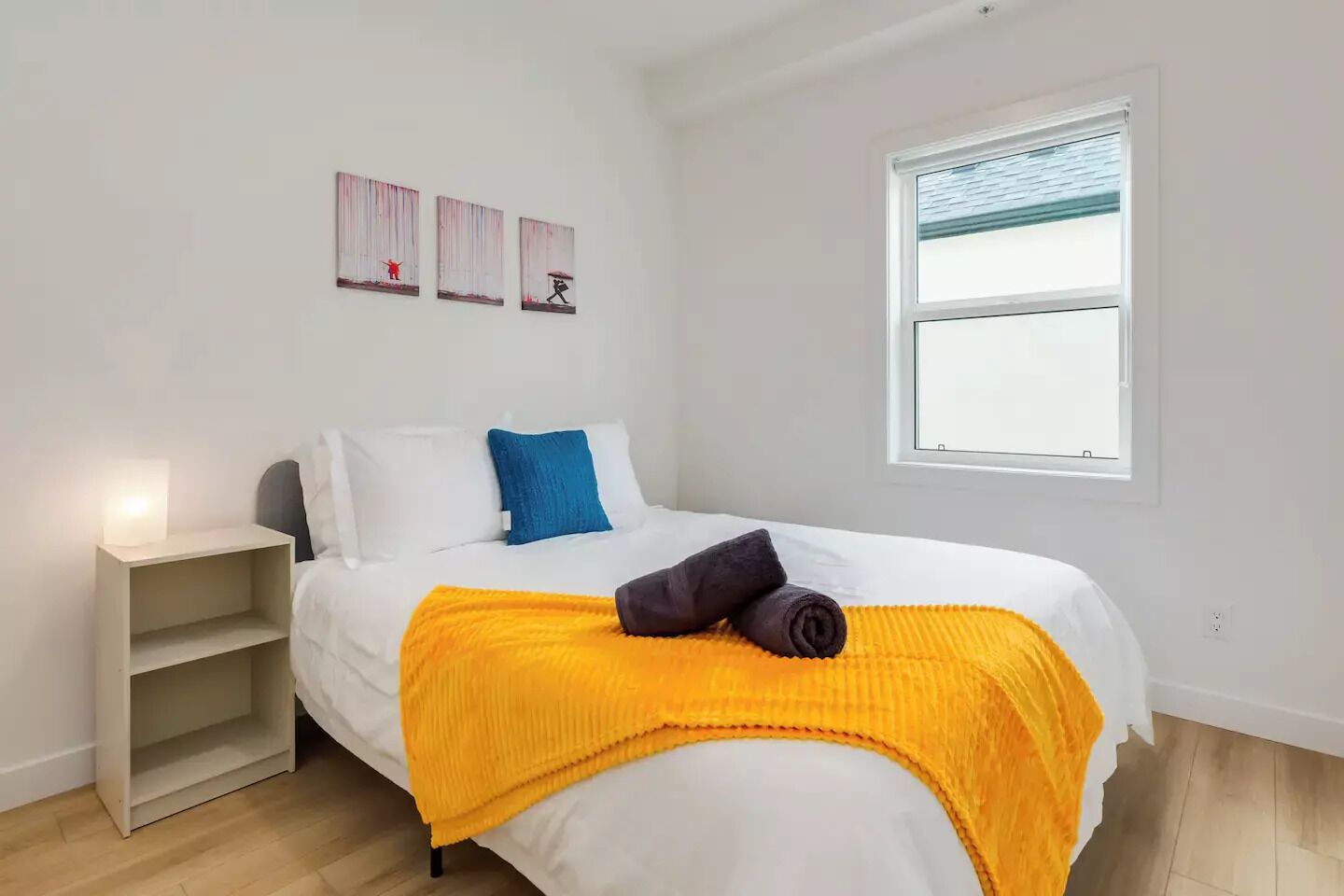 3 BDR by Transit*Safeway*Walmart*17 Ave*10 Mins>DT