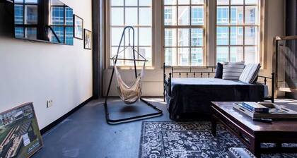 Museum Row’s Executive Loft