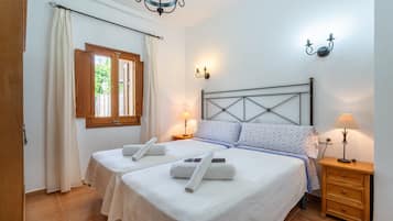 4 Schlafzimmer, Bügeleisen/Bügelbrett, kostenloses WLAN, Bettwäsche