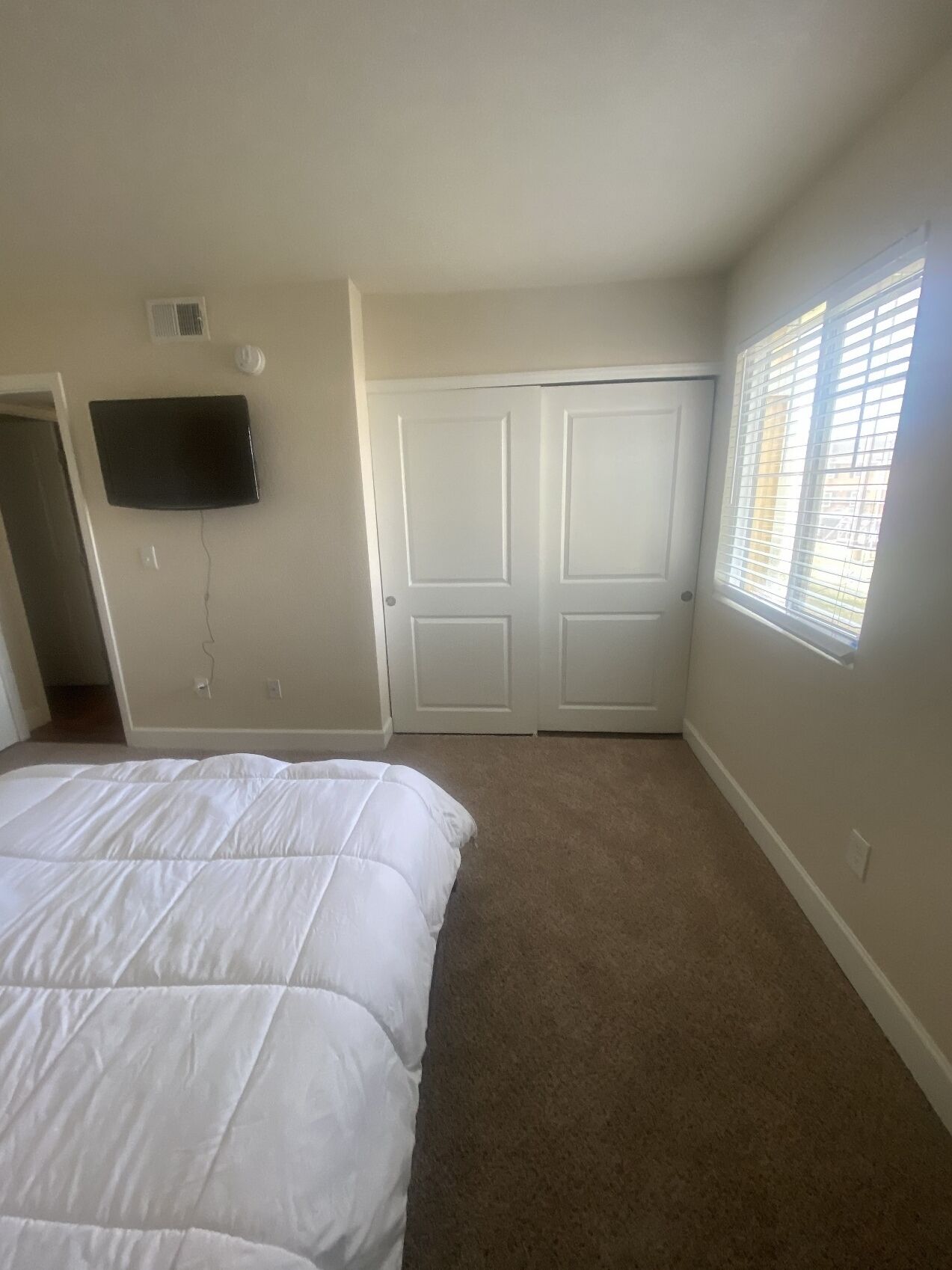 Fresh and Cozy 1BR w/ Patio