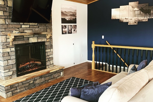 TV connectée, cheminée, vidéothÚque