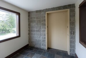 Interior - Wake Up to the Ocean View Suite A (Nanoose Bay)