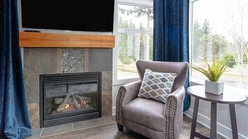 TV, fireplace, table tennis