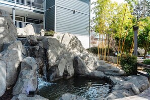 Property grounds - Ocean View Hideaway Suite B (Nanoose Bay)