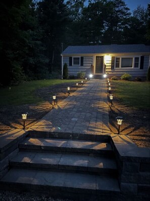 Exterior detail - Explore Cape Cod Beaches, Shopping, Golfing & More (Falmouth)