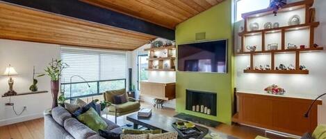 智能电视、壁炉、Netflix、Hulu