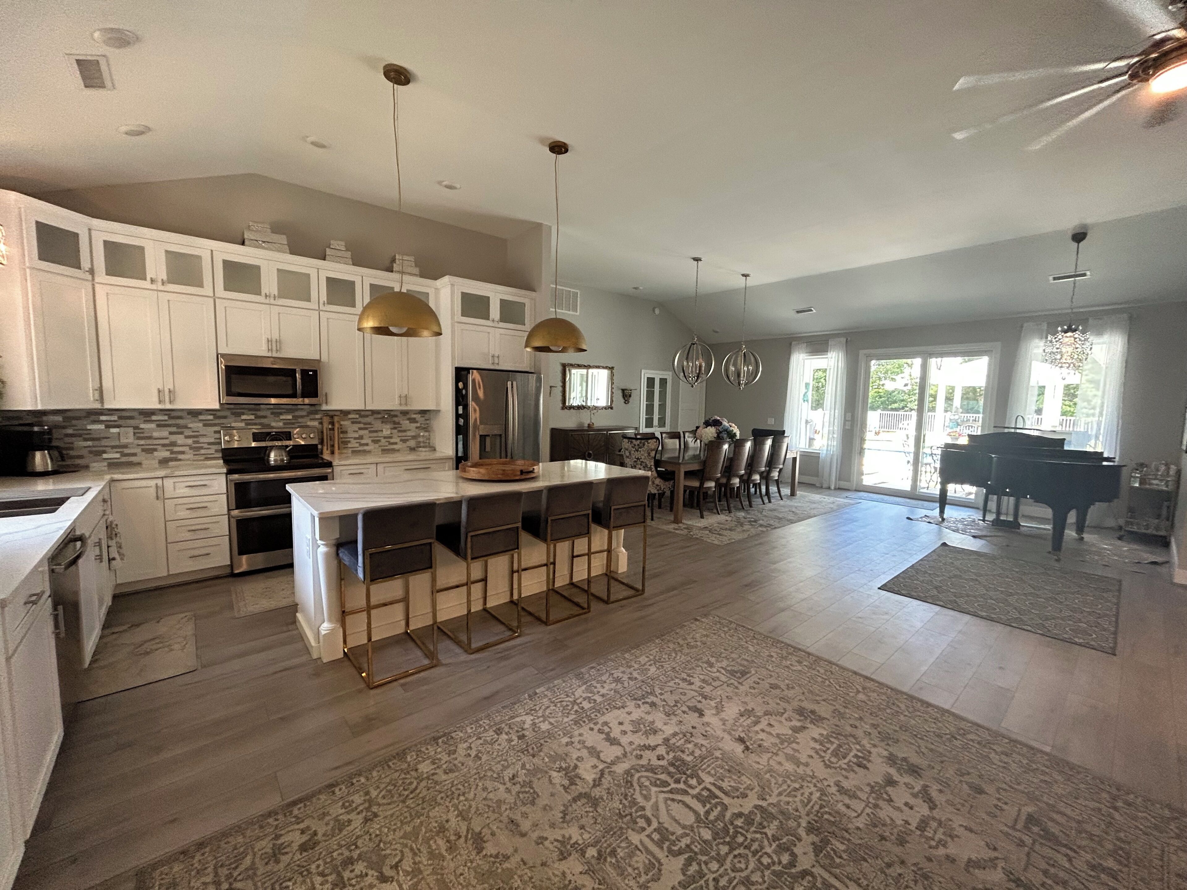 Heart of Duck, enjoy life without having to drive ! 