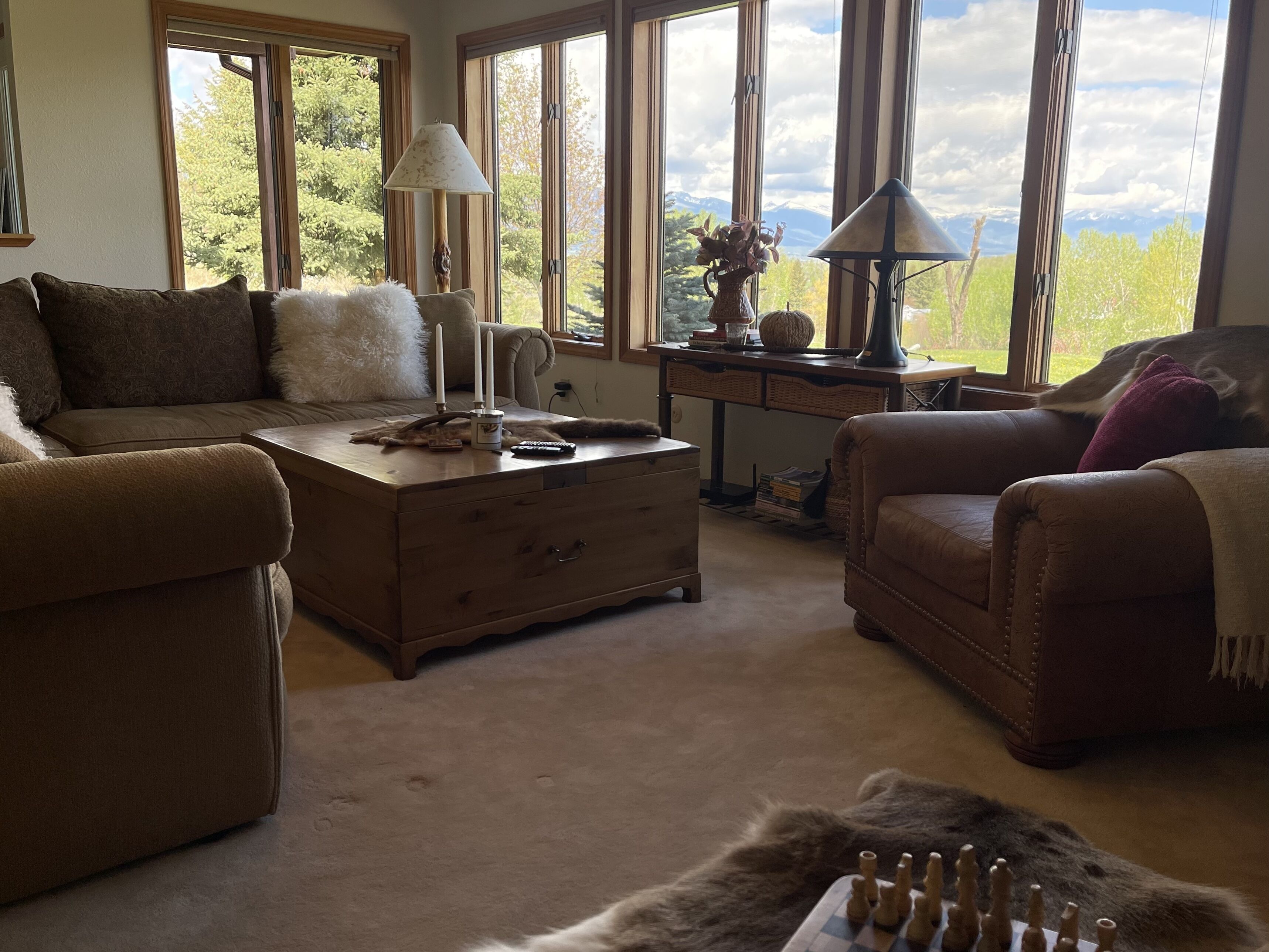 Beautiful home in the Bitterroot Valley!