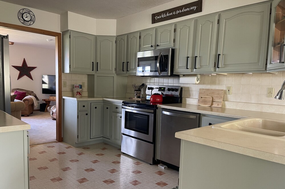 Beautiful home in the Bitterroot Valley!