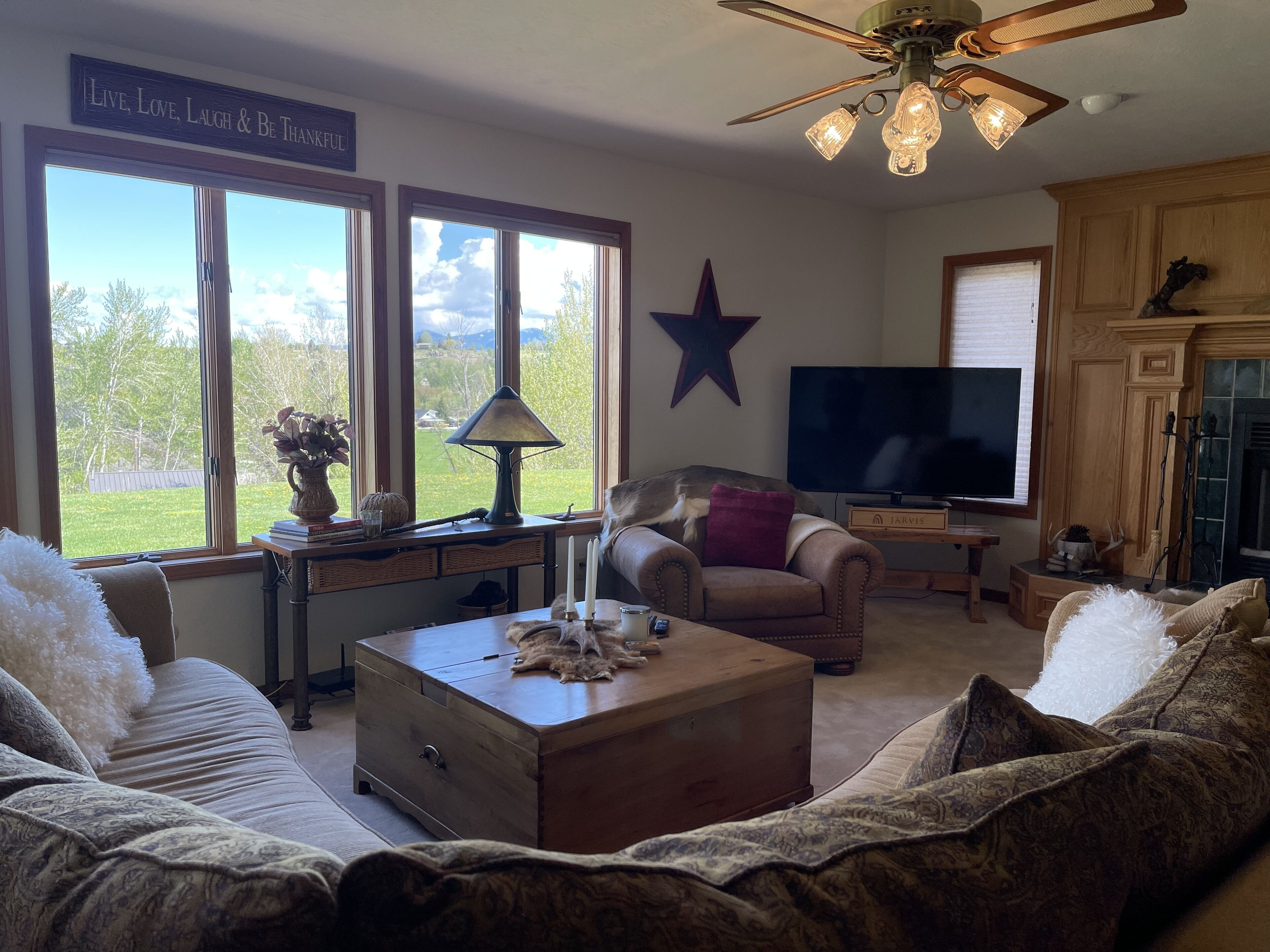 Beautiful home in the Bitterroot Valley!