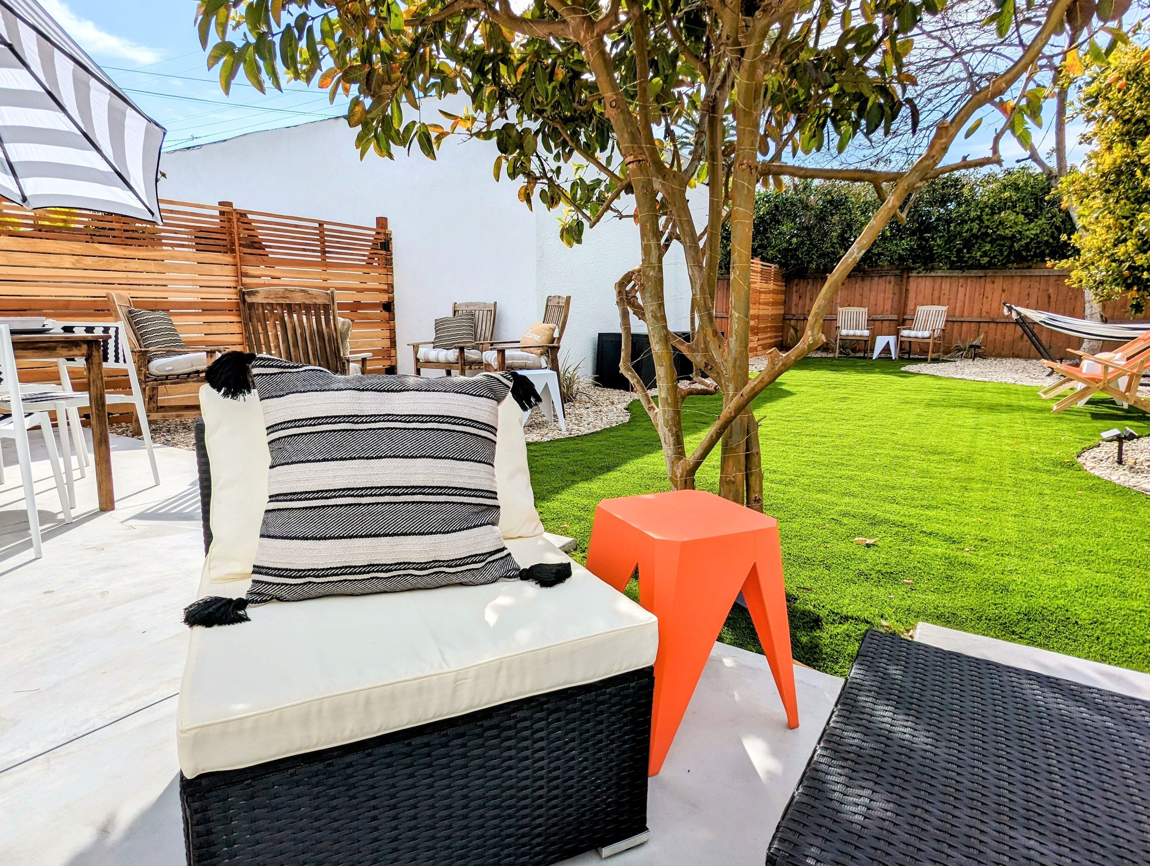 Best Location! Sunny & LUX LA home near everything