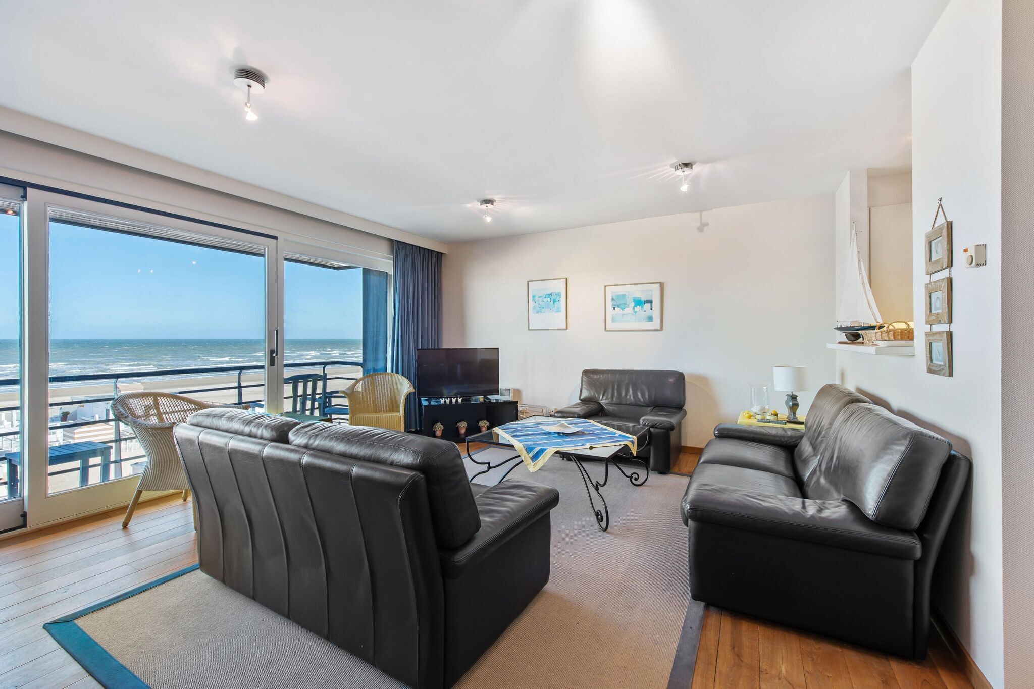 Royal 201 Seafront apartment in a top location