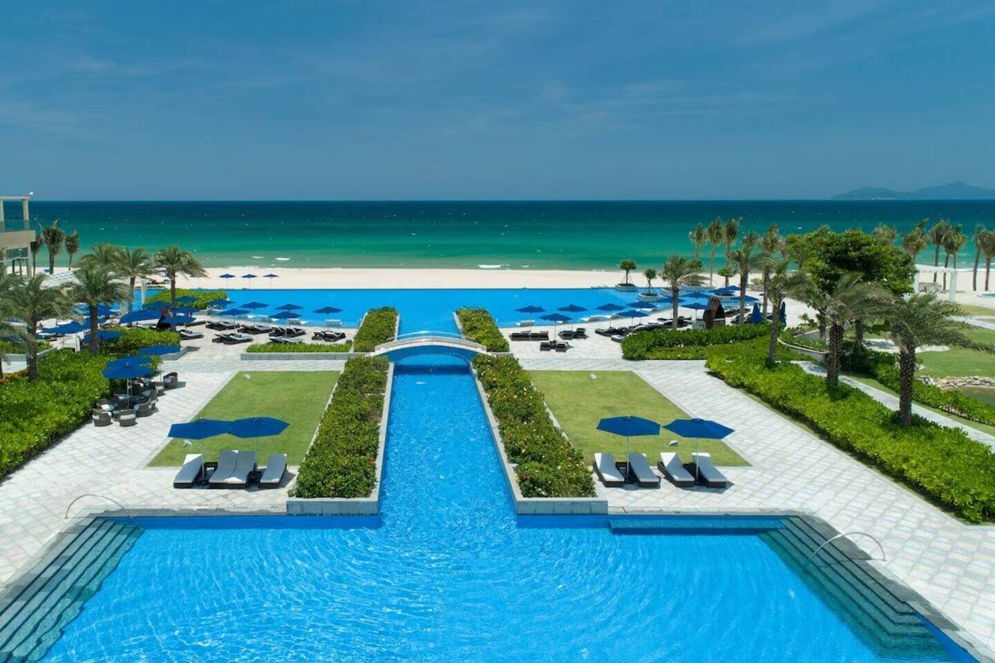 حمّام سباحة خارجي