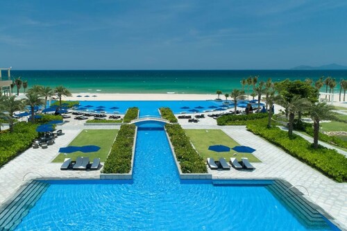 DaNangBRGVILLA*3Schlafzimmer*Blick auf den Golfplatz*PrivaterPool*15's zumStrand