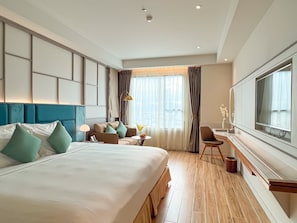 Deluxe Double Room | Minibar, soundproofing, free WiFi, bed sheets - Seaesta Nha Trang Hotel (Nha Trang)