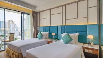 ํ๋ฆฌ๋ฏธ์ด ํธ์๋ฃธ | ๋ฏธ๋๋ฐ, ๋ฐฉ์ ์ค๋น, ๋ฌด๋ฃ WiFi, ์นจ๋ ์ํธ