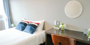 1 bedroom, desk, free WiFi, bed sheets