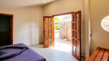 Quarto standard | Wi-Fi de cortesia, roupa de cama