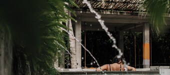 Mangroove Bay Boutique Hostel