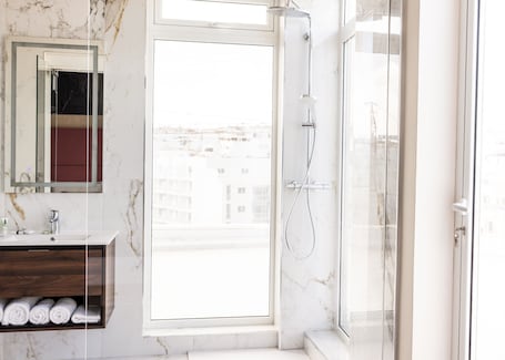Panoramic Double Room | Bathroom. C'est La Vie Boutik Swieqi
