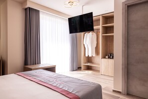 Chambre Double Supérieure | Matelas m émoire de forme, minibar, coffres-forts dans les chambres