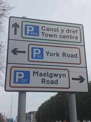 Miscellaneous - Charming Seafront 2-bed Apartment in Llandudno (Llandudno)