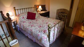 Cottage | 1 bedroom, iron/ironing board, free WiFi, bed sheets