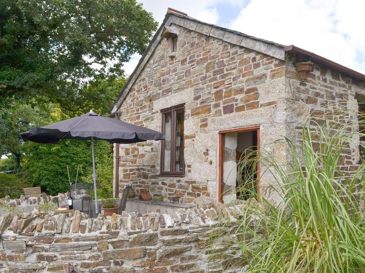 Nuthatch - Traditional Cornish Stone Cottage