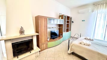 1 chambre, bureau, lit parapluie, Wi-Fi gratuit