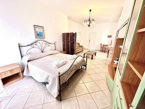 1 dormitorio, escritorio, cuna de viaje y wifi gratis