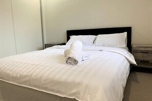 4 bedrooms, iron/ironing board, free WiFi, bed sheets