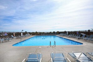 Pool - Swanky 2 Bedroom Oceanfront Condo with Outdoor Pool, WiFi, and Great Beach View from open balcony. Linen & towels included. (Ocean City)
