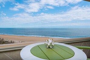 Property grounds - Swanky 2 Bedroom Oceanfront Condo with Outdoor Pool, WiFi, and Great Beach View from open balcony. Linen & towels included. (Ocean City)