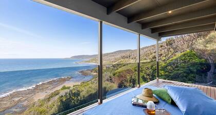 The Headland Retreat - Curated & Contemporary Home